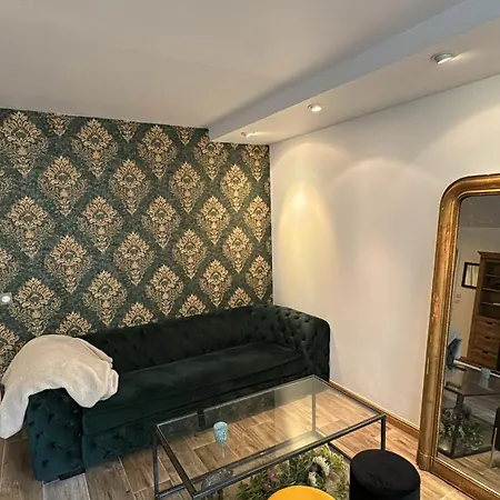 Avec Terrasse Dans Le 13e Parigi